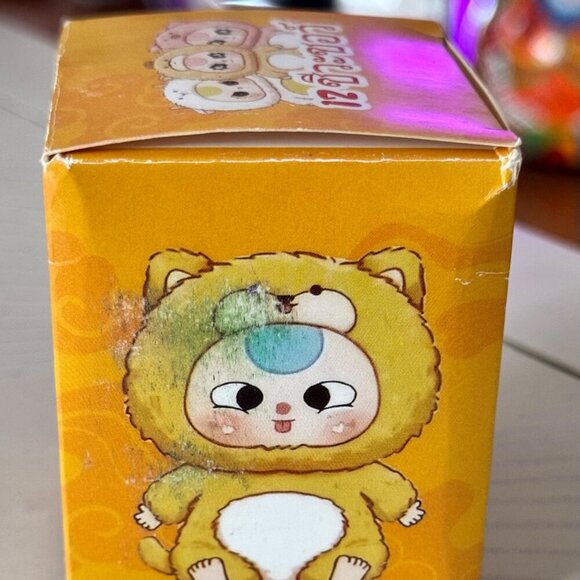 MINISO Vinyl Doll Collectible Blind Box Figure – Cute Kawaii Character Toy - Picture 7 of 9